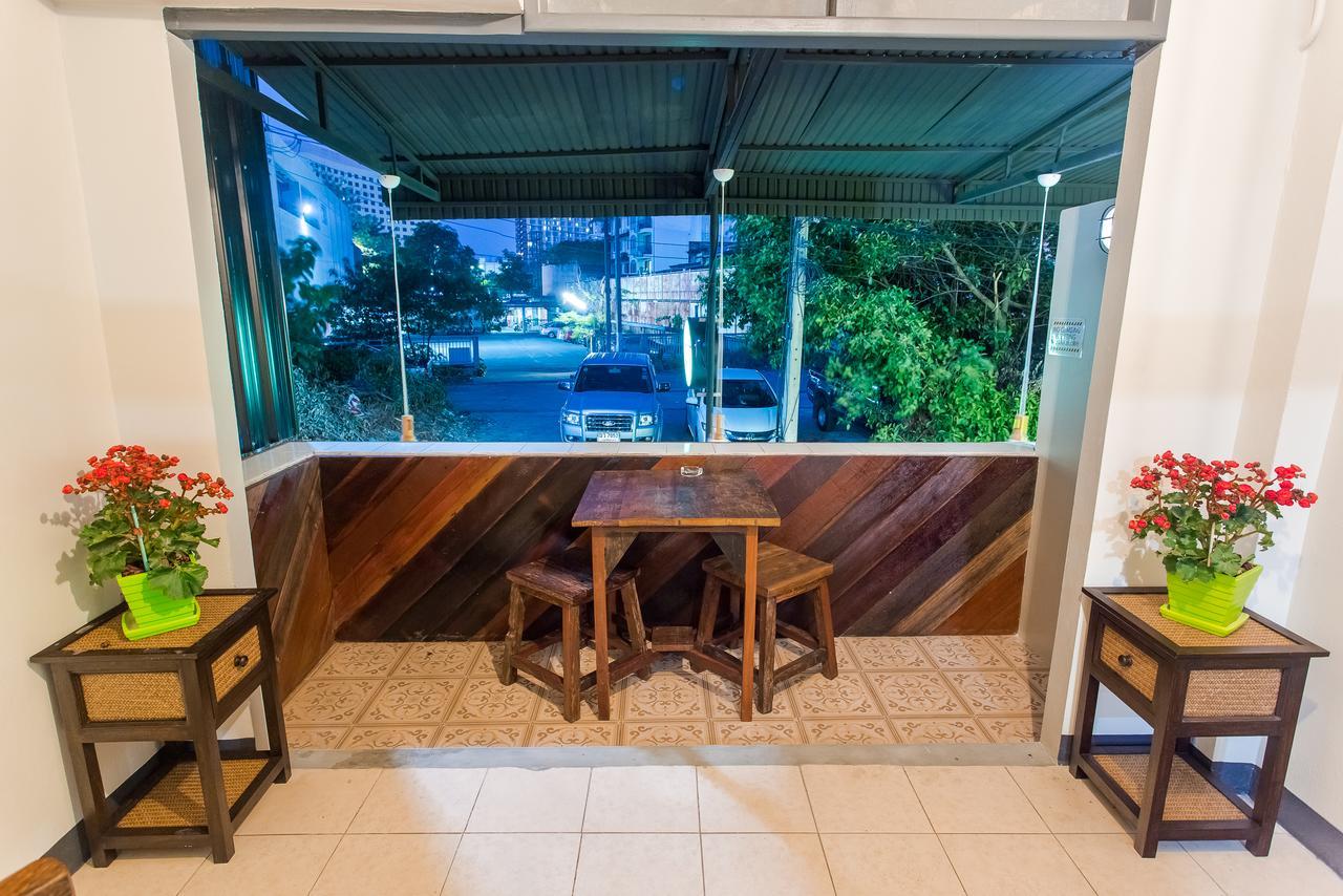 Soft Dormtel Night Bazaar Hostel Chiang Mai Ngoại thất bức ảnh